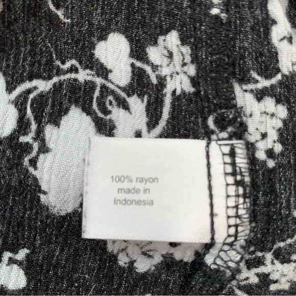 Lane Bryant Blouse Top Woman 18/20  Gauzy Floral Boho Key Hole Long Sleeve Flowy - Picture 11 of 13